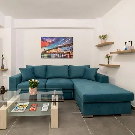Brand New Aprt With Backyard In Lycabettus Hill !-2